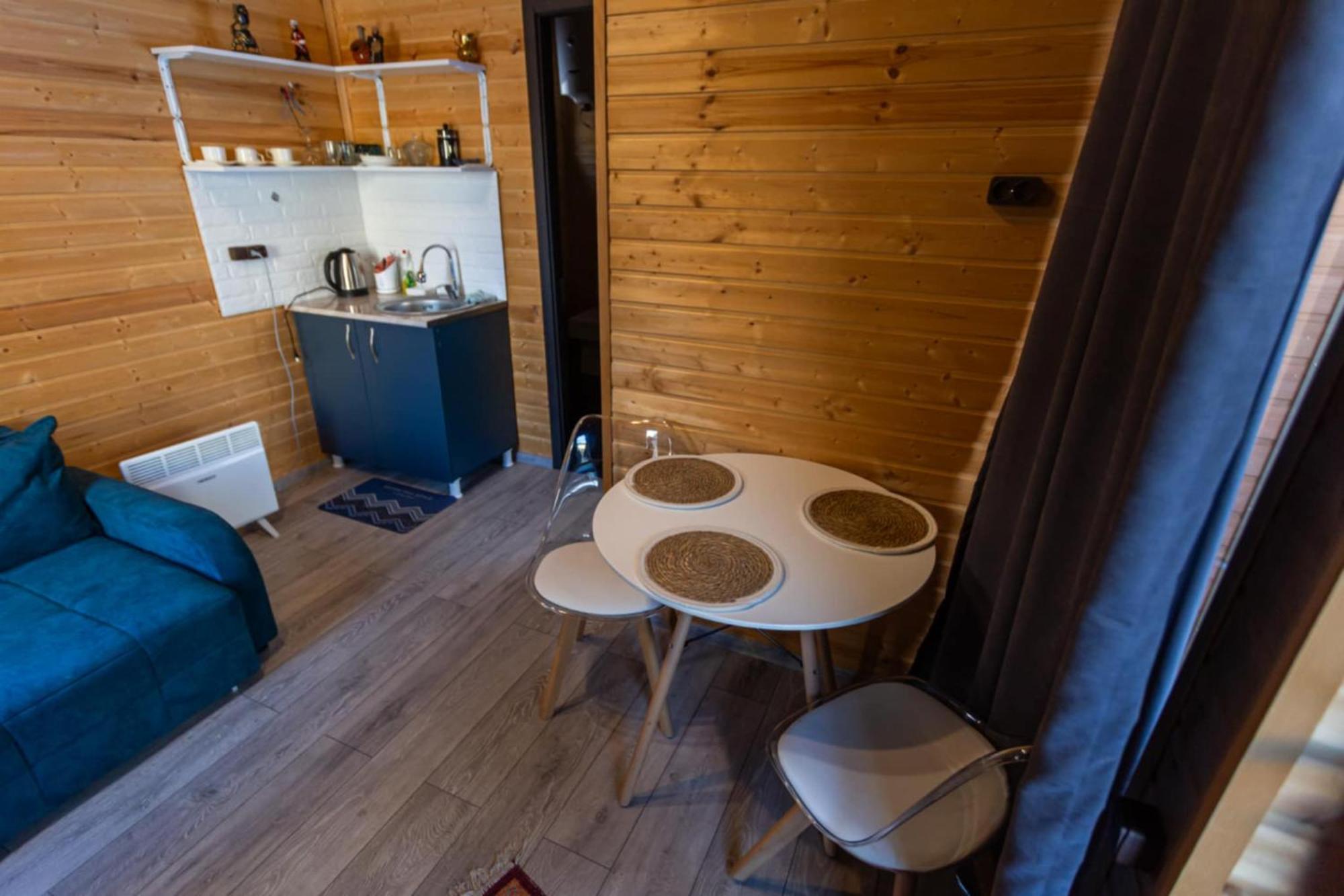 Inga Jafaridze Guesthouse Pele Mestia Bagian luar foto