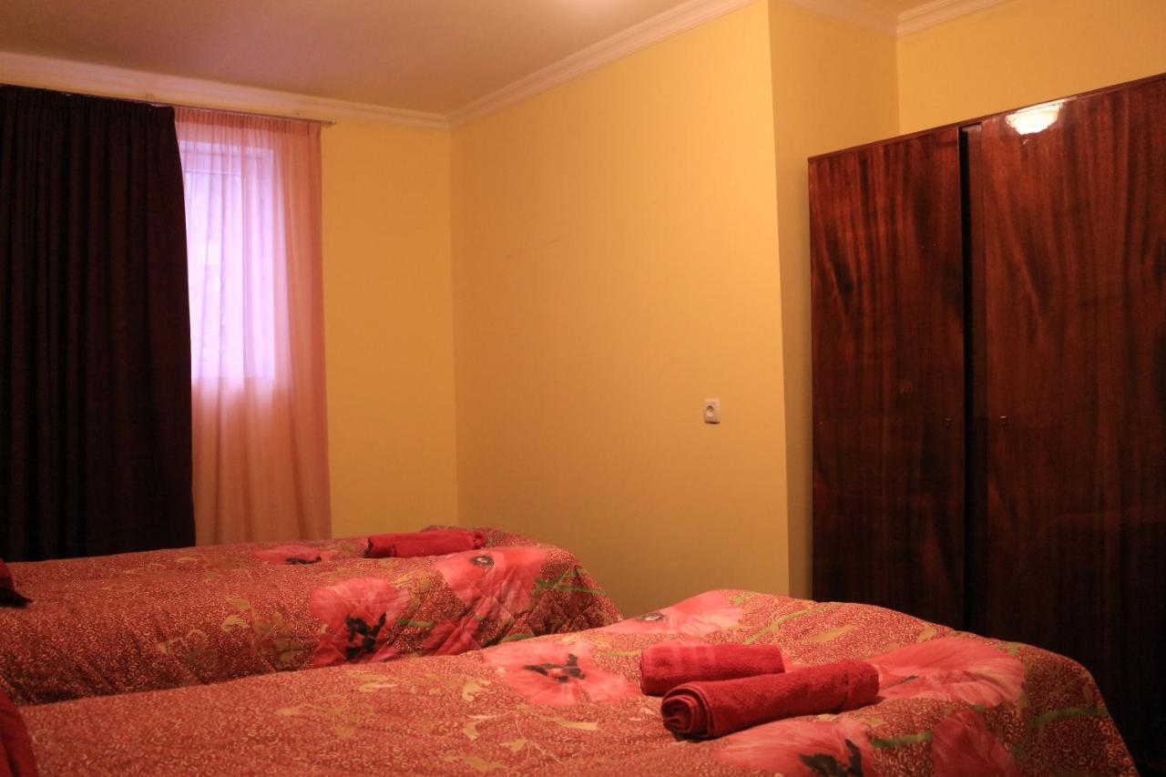 Inga Jafaridze Guesthouse Pele Mestia Bagian luar foto