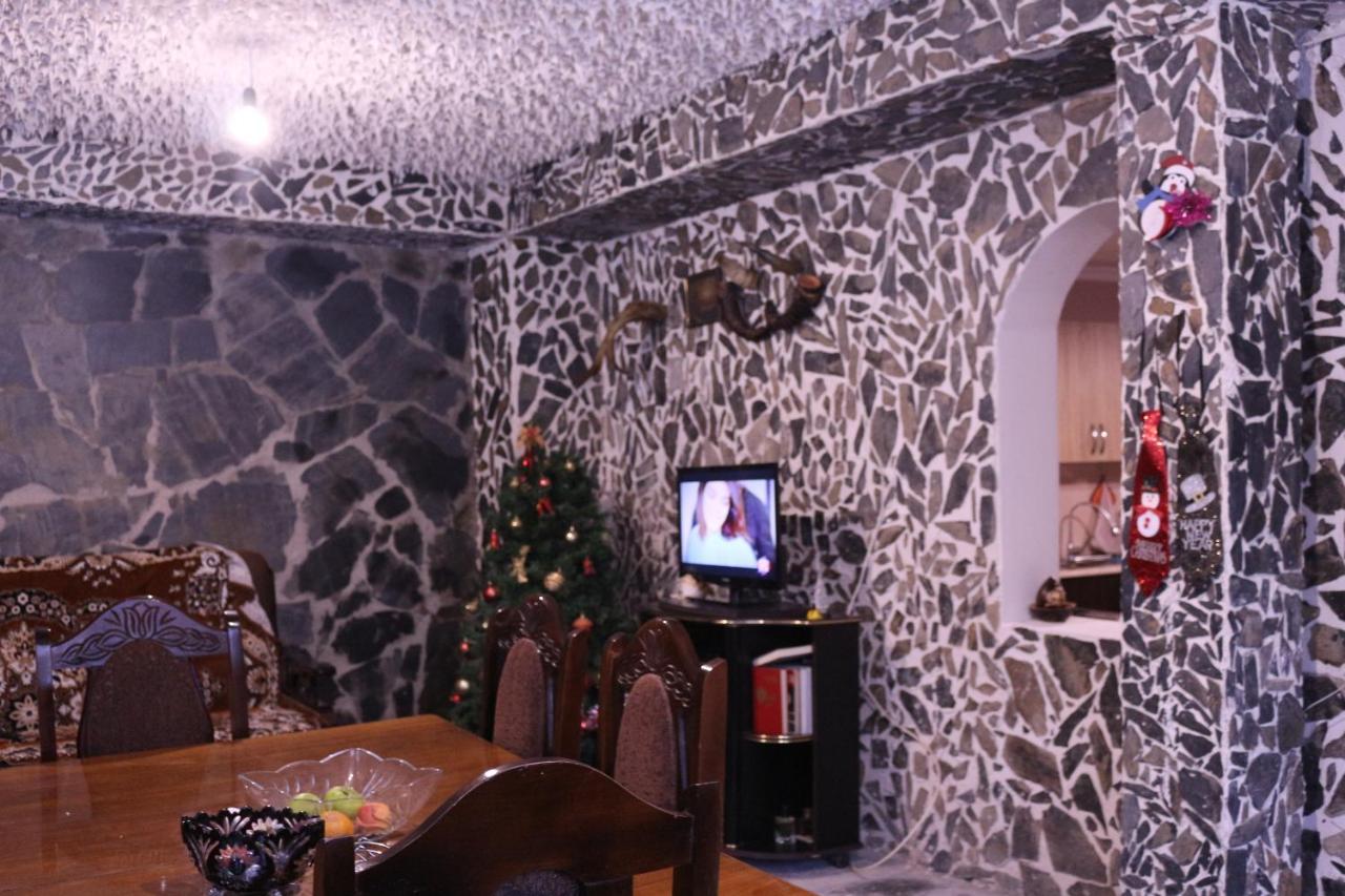Inga Jafaridze Guesthouse Pele Mestia Bagian luar foto